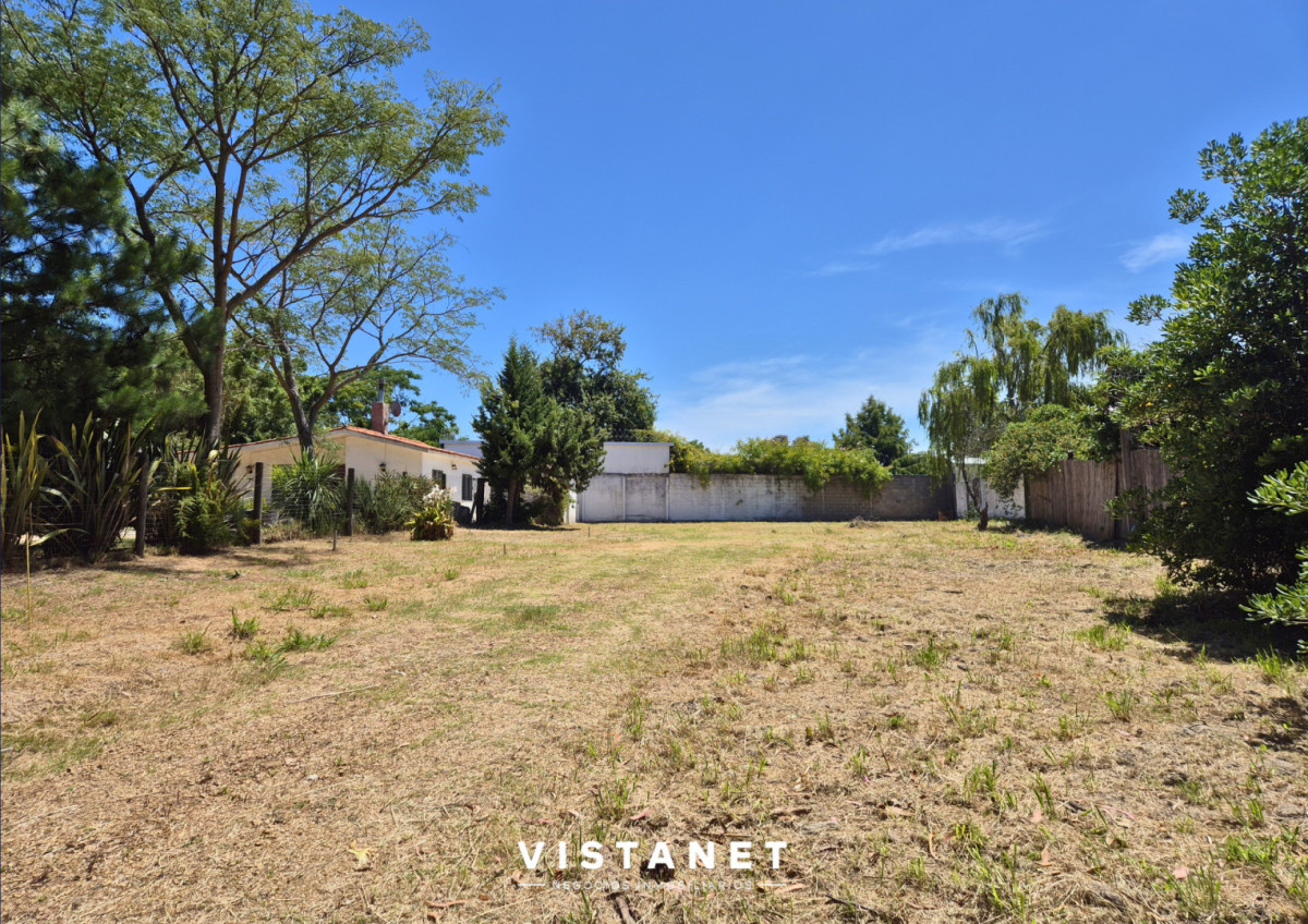 Terreno ID.323/Gran-Terreno-en-Venta-en-Costa-Azul-a-pasos-de-la-playa - Gran Terreno en Venta en Costa Azul a pasos de la playa