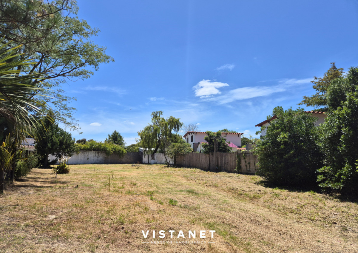 Terreno ID.323/Gran-Terreno-en-Venta-en-Costa-Azul-a-pasos-de-la-playa - Gran Terreno en Venta en Costa Azul a pasos de la playa