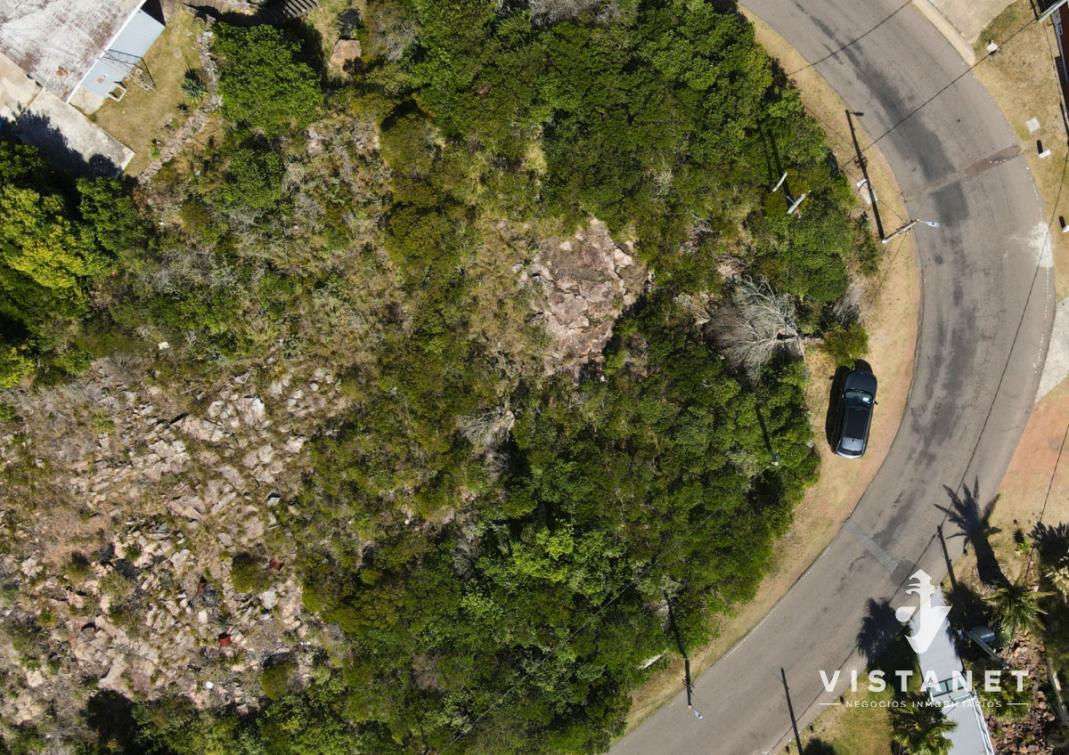 Terreno ID.353/Venta-de-gran-Terreno-sobre-Cerro-San-Antonio,-Piriapolis - Venta de gran Terreno sobre Cerro San Antonio, Piriapolis