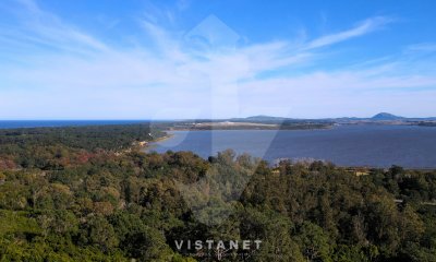 Terreno en Venta en Las Cumbres, Punta Ballena con vista hacia la Laguna