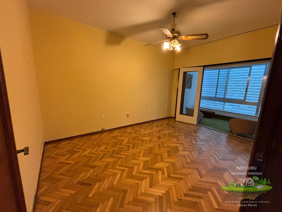 Casa ID.2538 - Casa sumamente amplia en alquiler