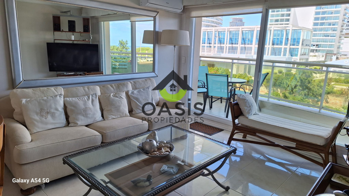 Apartamento ID.28 - Apartamento de 3 dormitorios en venta en el Coral Tower