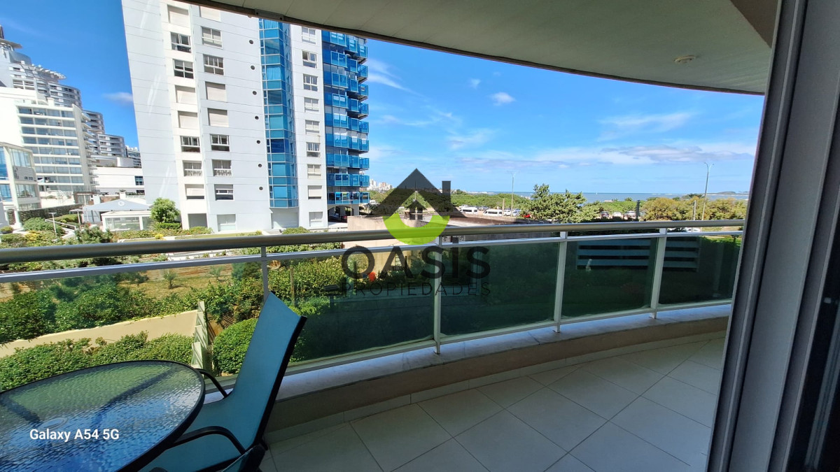 Apartamento ID.28 - Apartamento de 3 dormitorios en venta en el Coral Tower