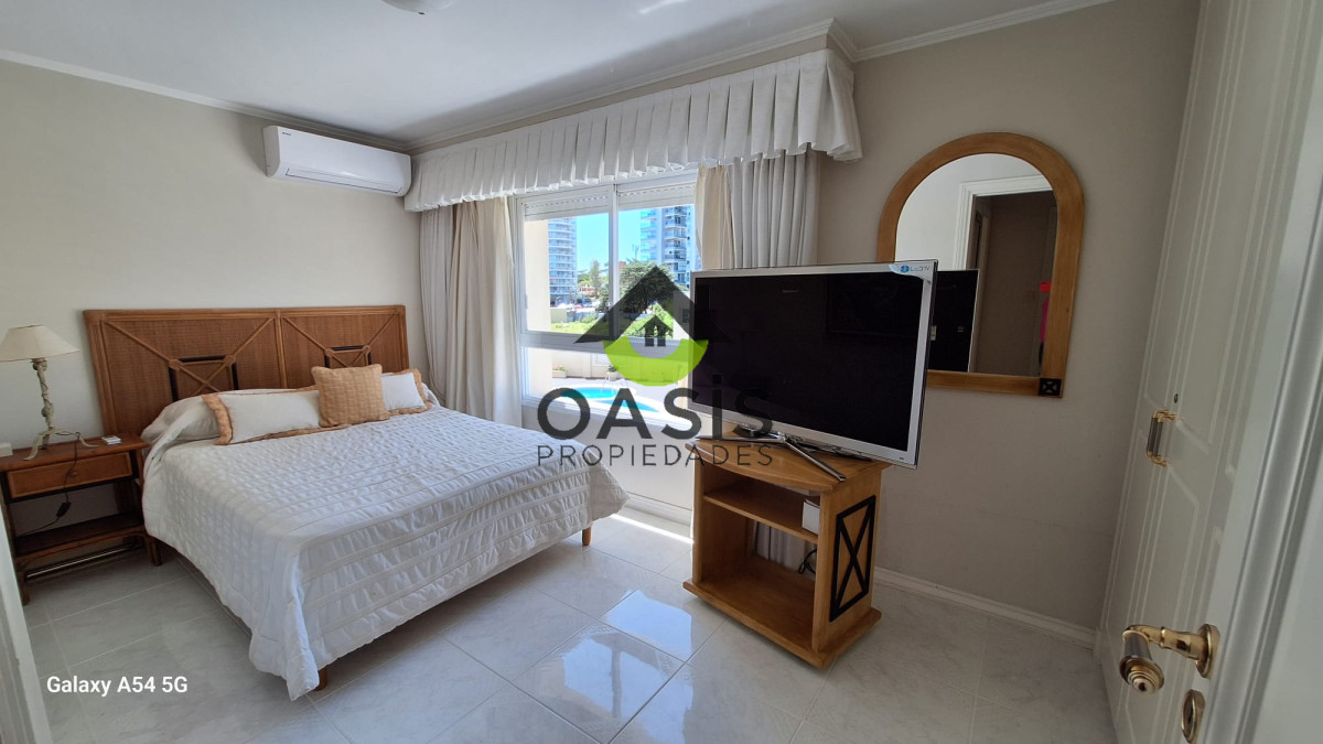 Apartamento ID.28 - Apartamento de 3 dormitorios en venta en el Coral Tower