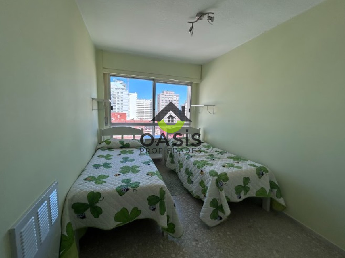 Apartamento ID.32 - Apartamento en venta de 3 dormitorios en Torre de las Americas