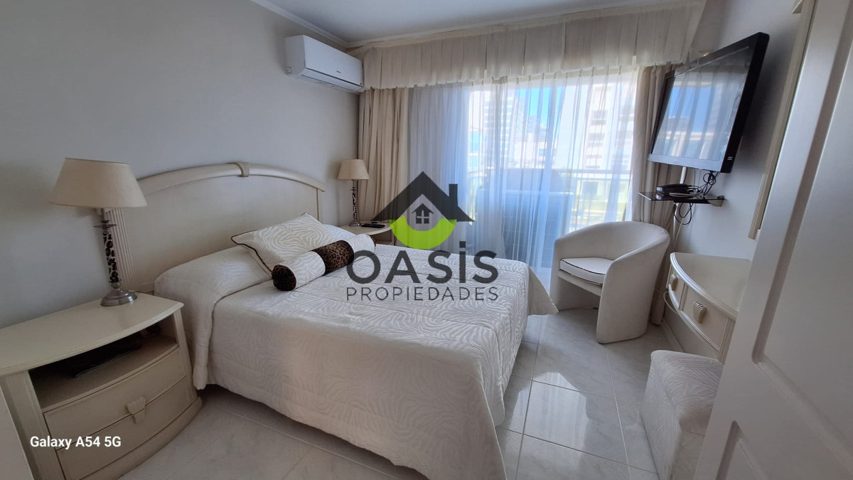 Apartamento ID.28 - Apartamento de 3 dormitorios en venta en el Coral Tower