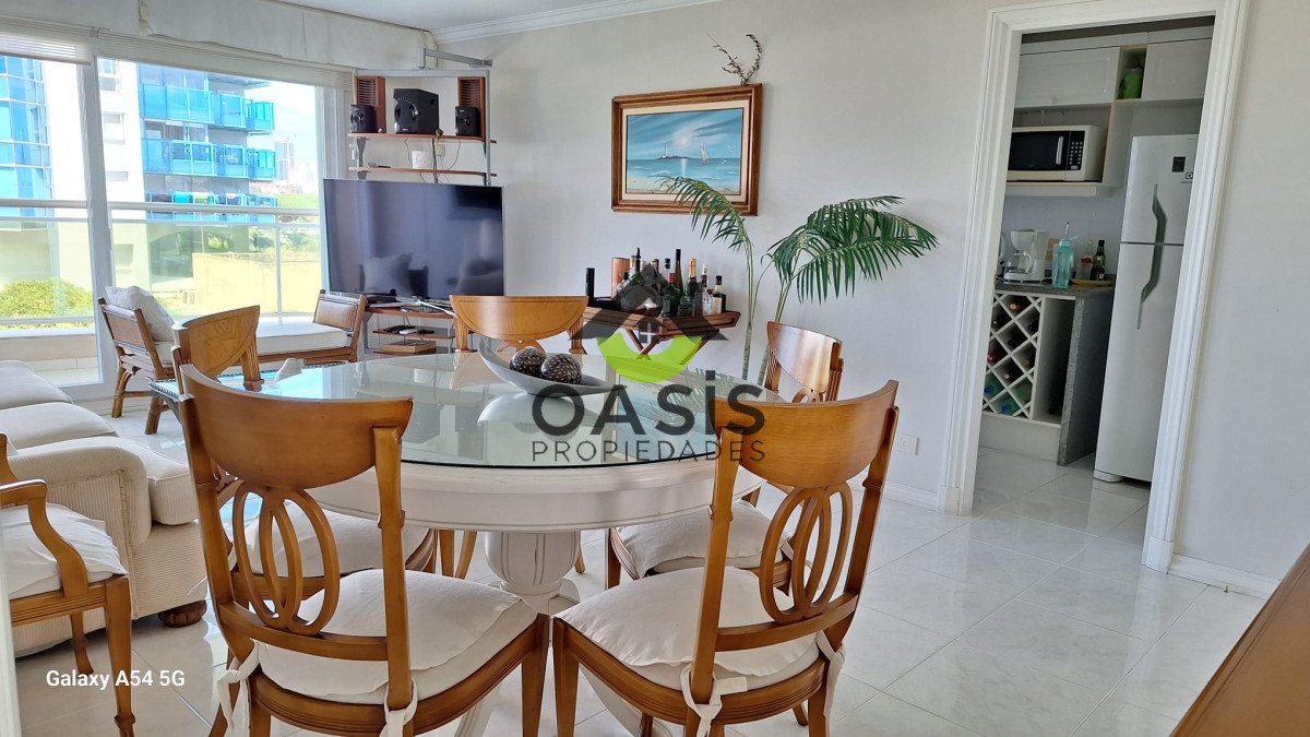 Apartamento ID.28 - Apartamento de 3 dormitorios en venta en el Coral Tower