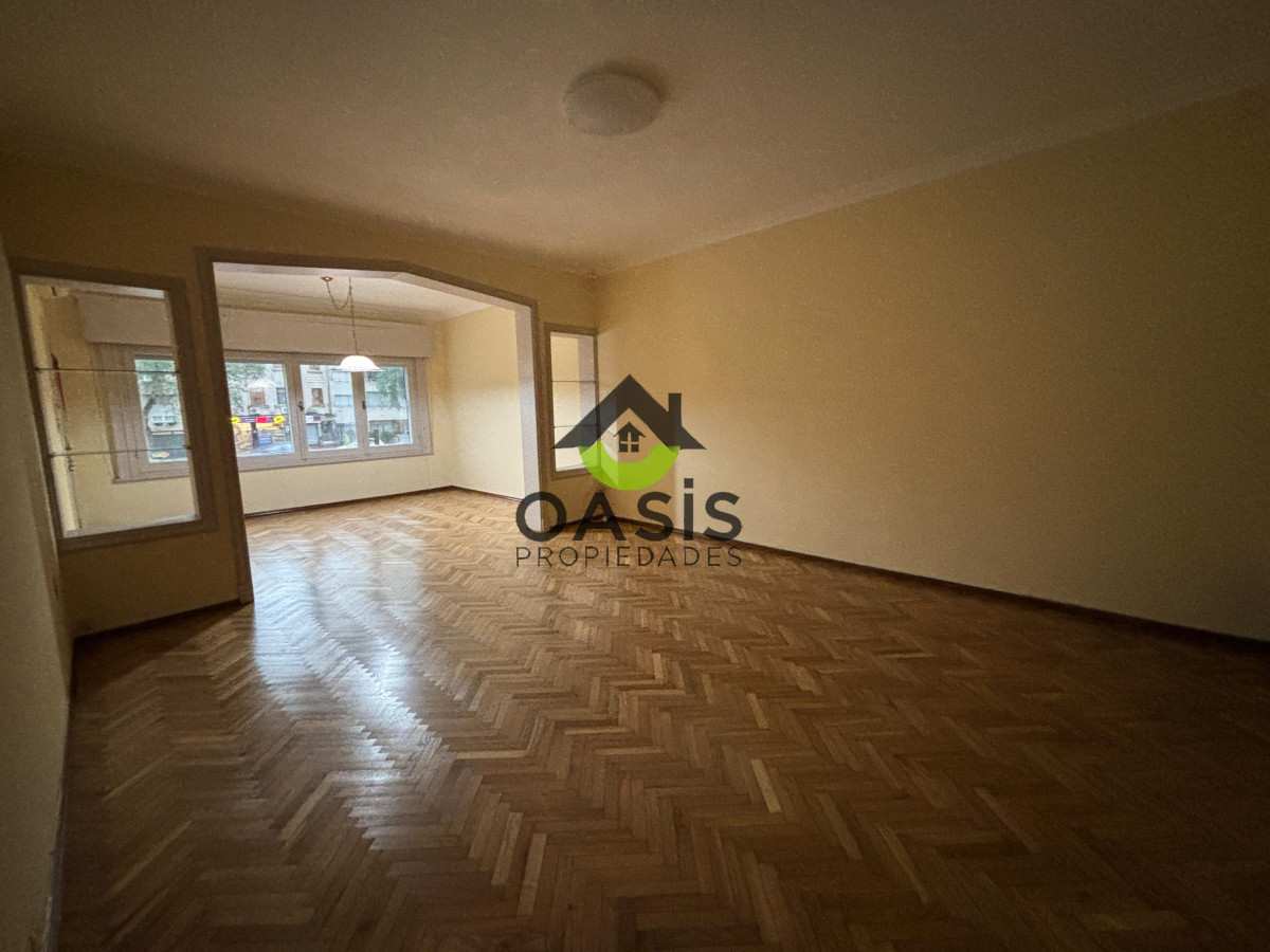 Casa ID.110 - Casa sumamente amplia en alquiler