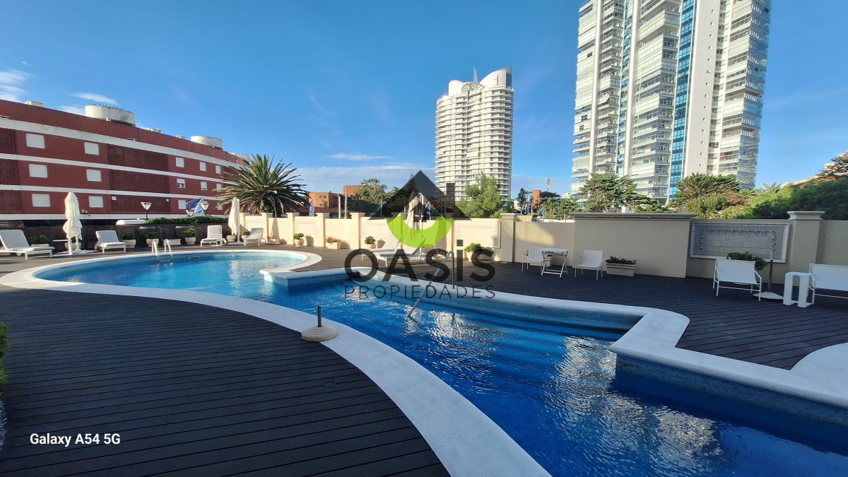 Apartamento ID.28 - Apartamento de 3 dormitorios en venta en el Coral Tower