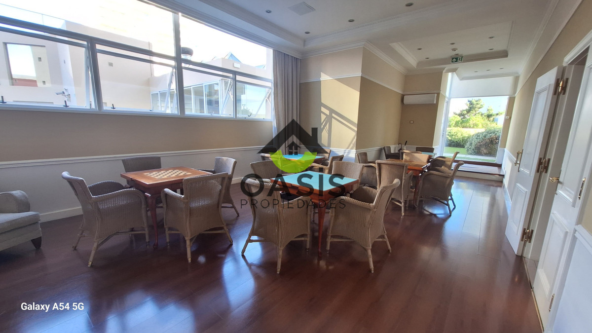 Apartamento ID.28 - Apartamento de 3 dormitorios en venta en el Coral Tower