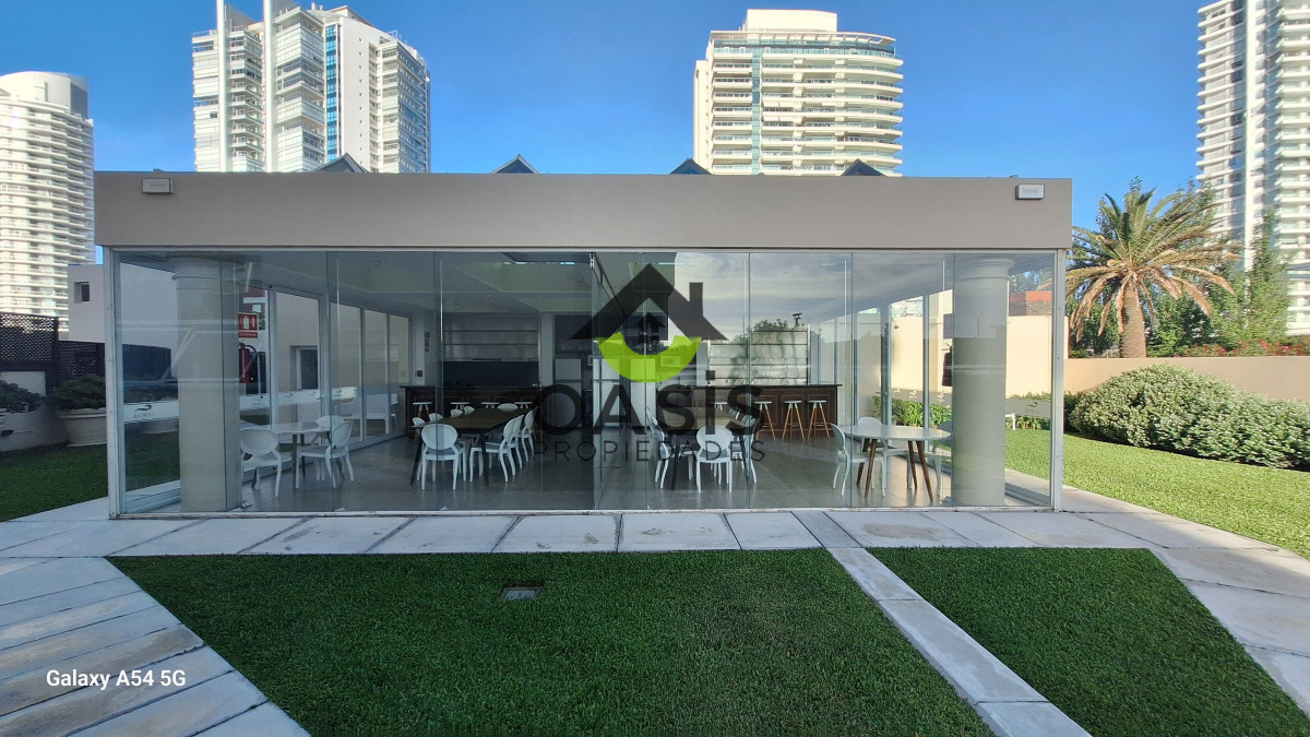 Apartamento ID.28 - Apartamento de 3 dormitorios en venta en el Coral Tower