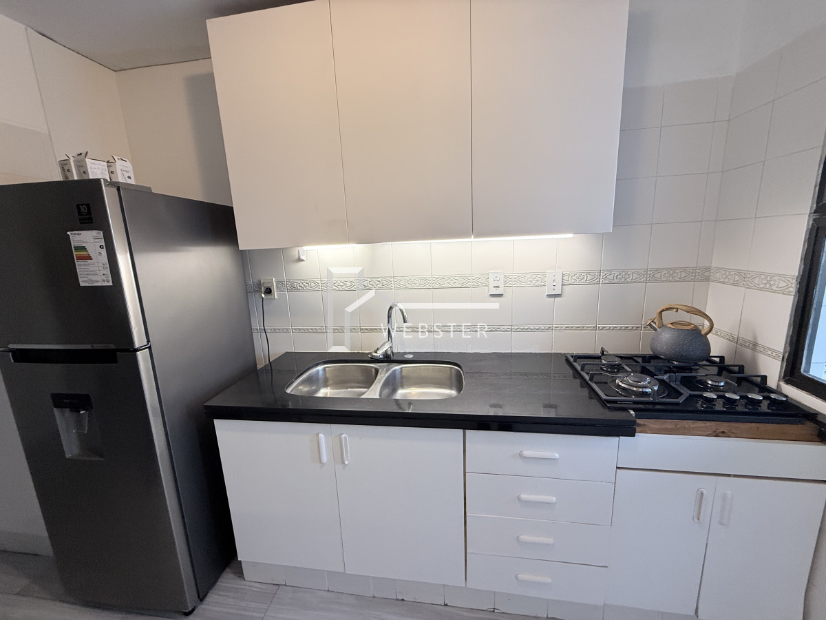 Apartamento ID.2440 - Venta apartamento 4 dormitorio en Península, Punta del Este 