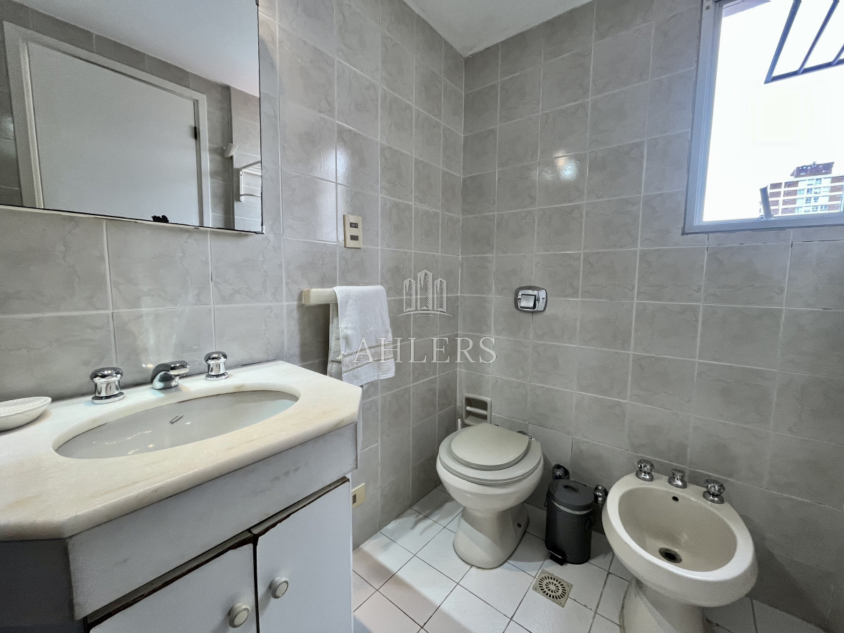 Apartamento ID.313 - Venta Apartamento 3 Dormitorios, Peninsula, Punta del Este