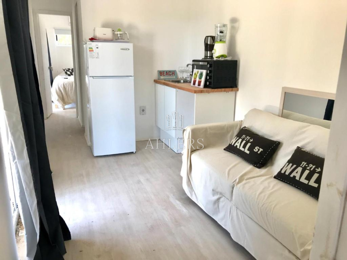 Casa ID.288 - Complejo de 7 apartamentos en la Juanita. 