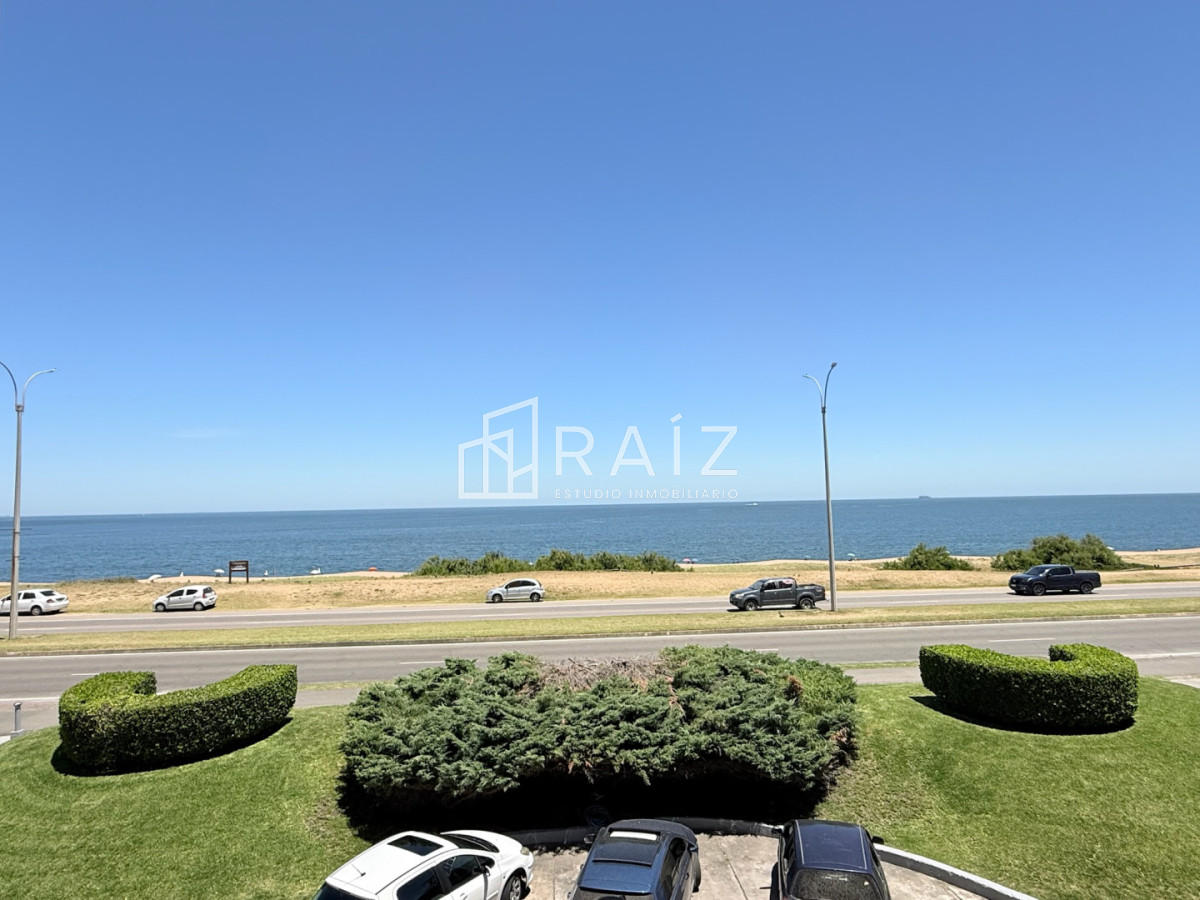 Apartamento ID.11738 - VENTA APARTAMENTO 2 DORMITORIOS PLAYA MANSA