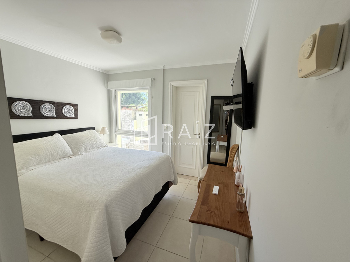 Apartamento ID.11894 - Venta apartamento 2 dormitorios Aidy Grill, Punta del Este