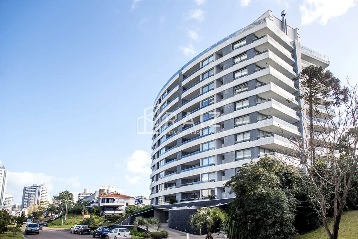 Apartamento ID.11260 - Venta Apartamento 3 dormitorios, Playa Brava, Punta Del Este 