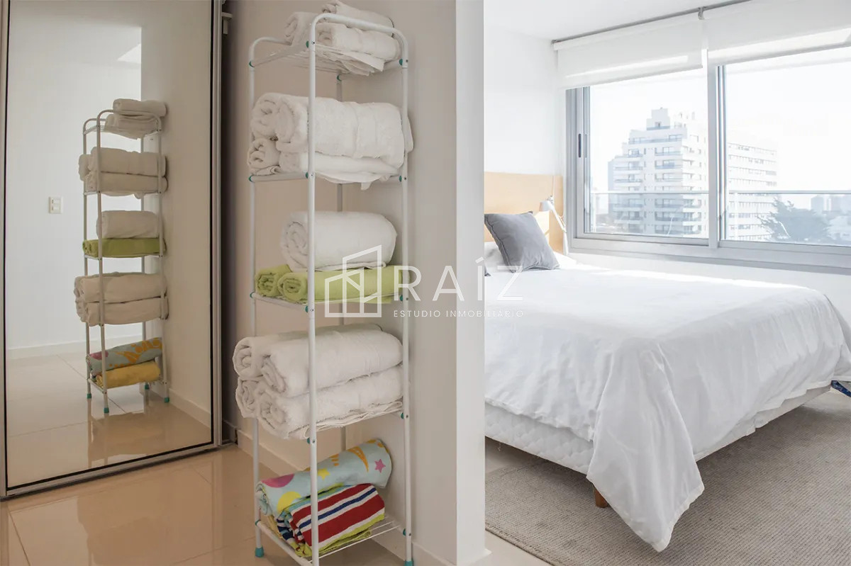 Apartamento ID.11260 - Venta Apartamento 3 dormitorios, Playa Brava, Punta Del Este 