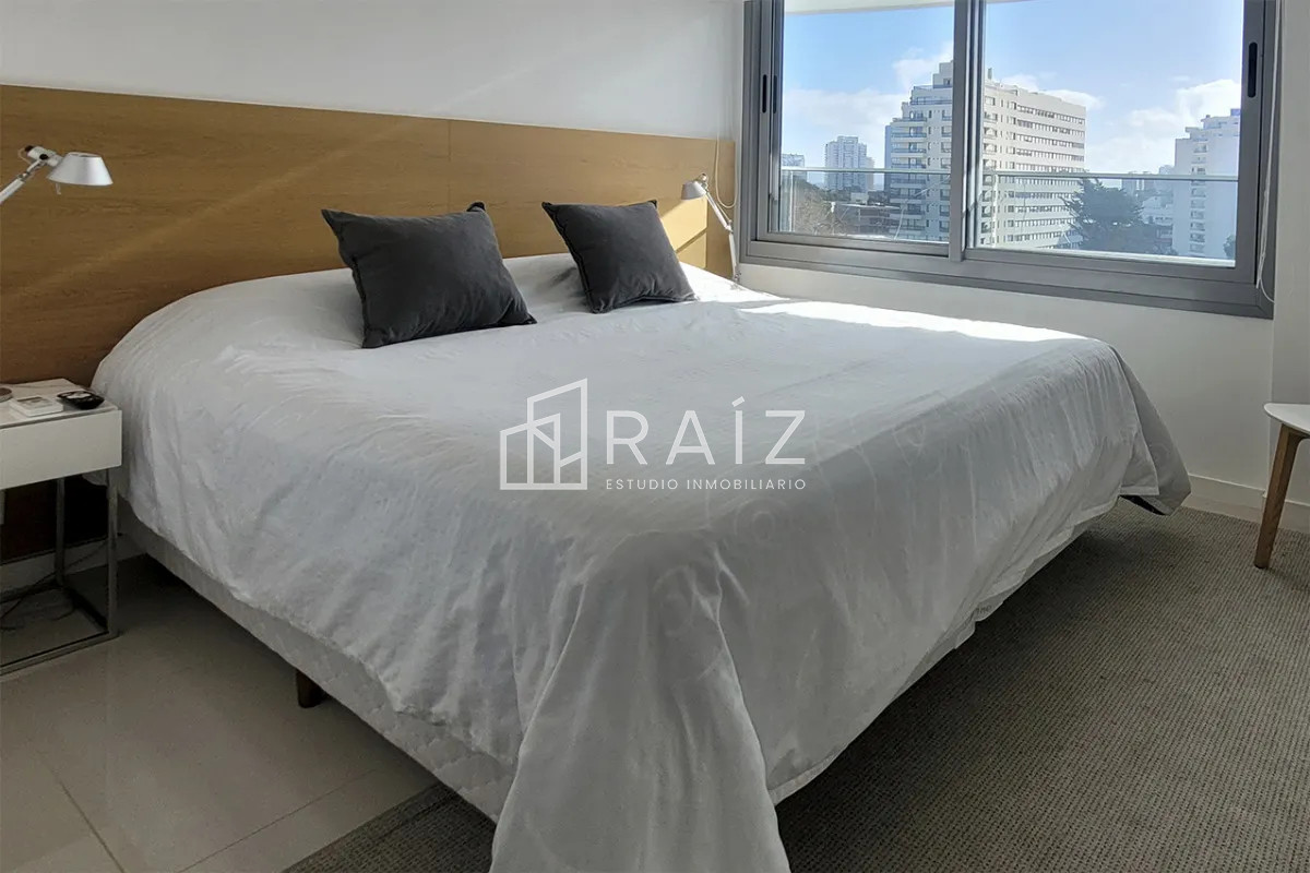 Apartamento ID.11260 - Venta Apartamento 3 dormitorios, Playa Brava, Punta Del Este 