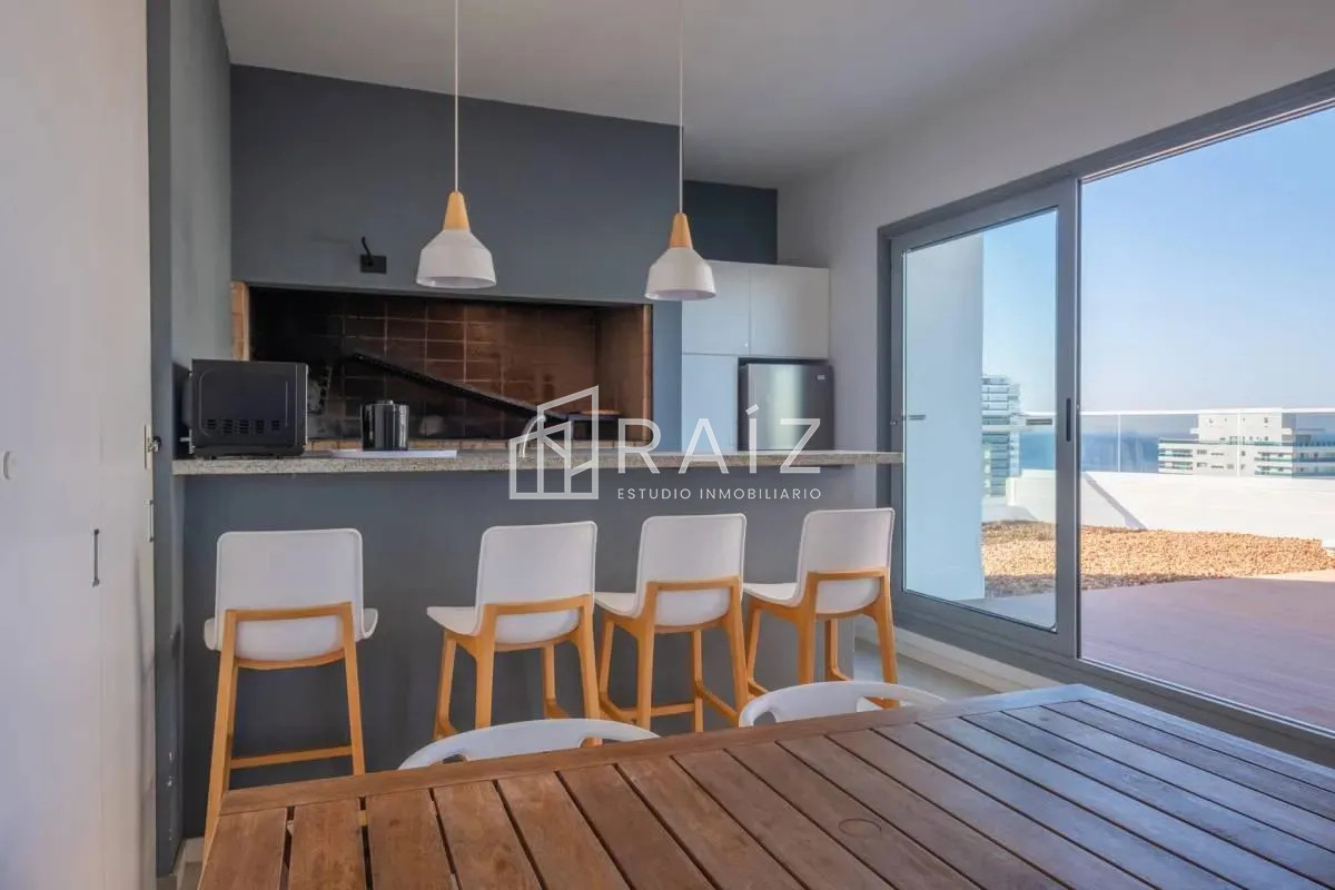 Apartamento ID.11260 - Venta Apartamento 3 dormitorios, Playa Brava, Punta Del Este 