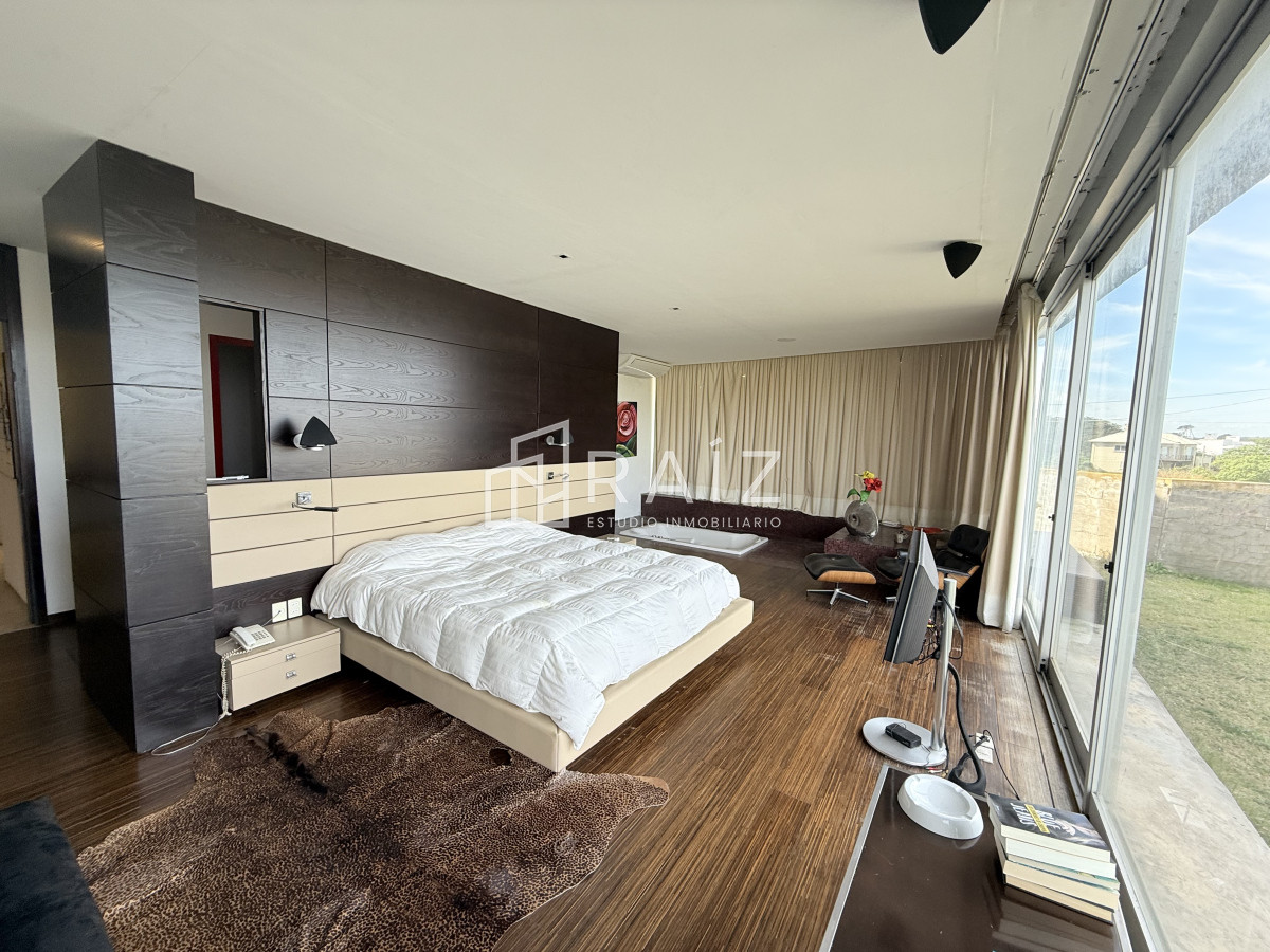 Casa ID.11385 - VENTA CASA 4 DORMITORIOS LA BARRA