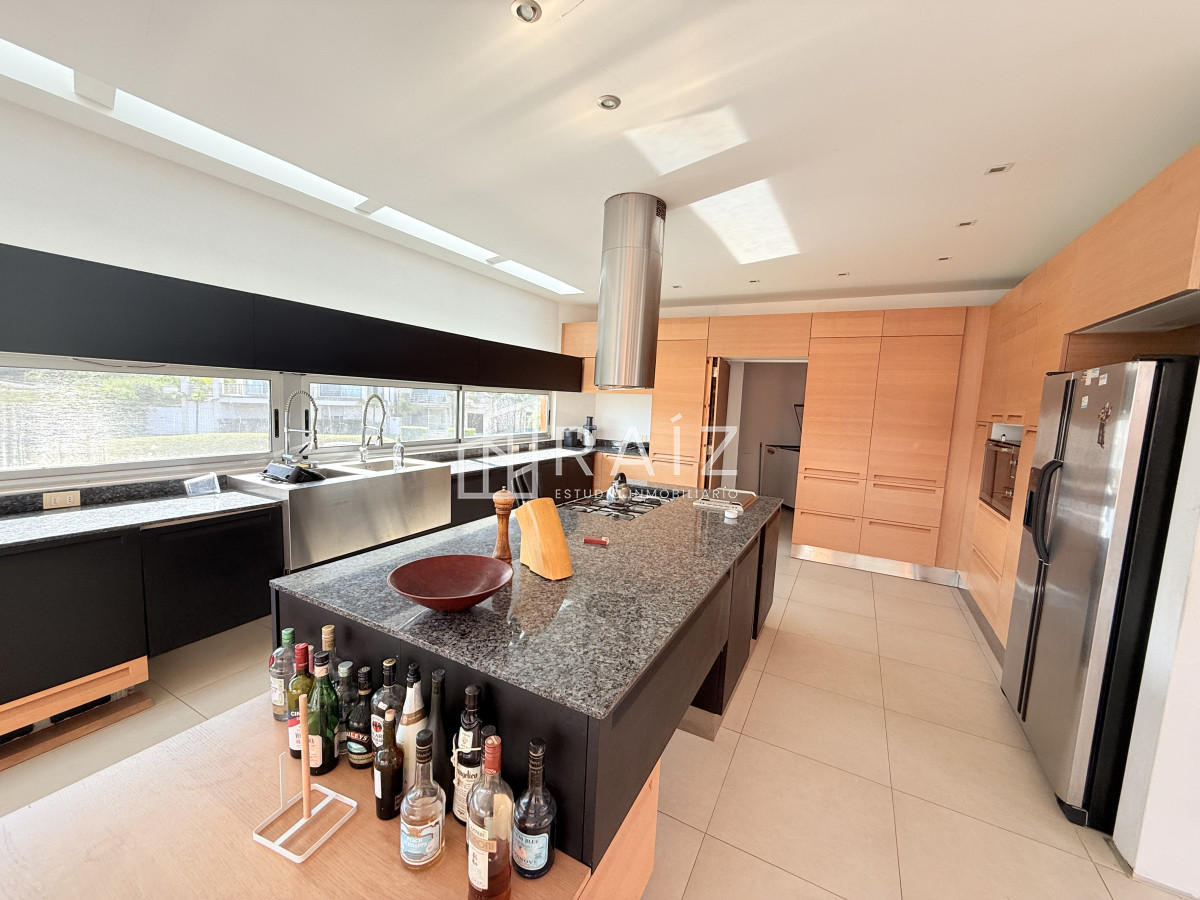 Casa ID.11385 - VENTA CASA 4 DORMITORIOS LA BARRA