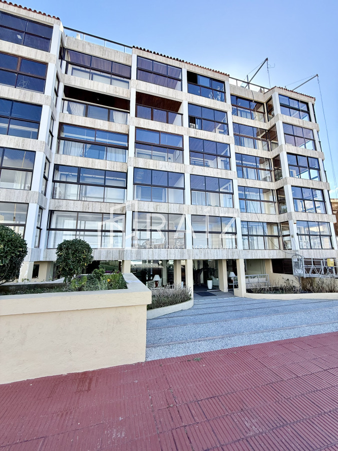 Apartamento ID.11400 - VENTA APARTAMENTO 3 DORMITORIOS PENINSULA