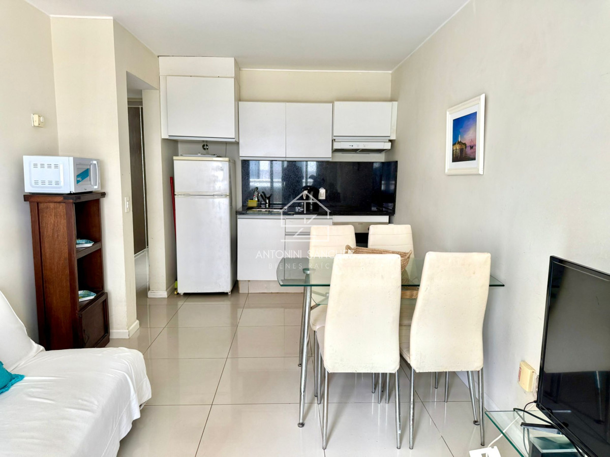 Apartamento ID.2455 - Venta Apartamento 1 Dormitorio Punta del Este