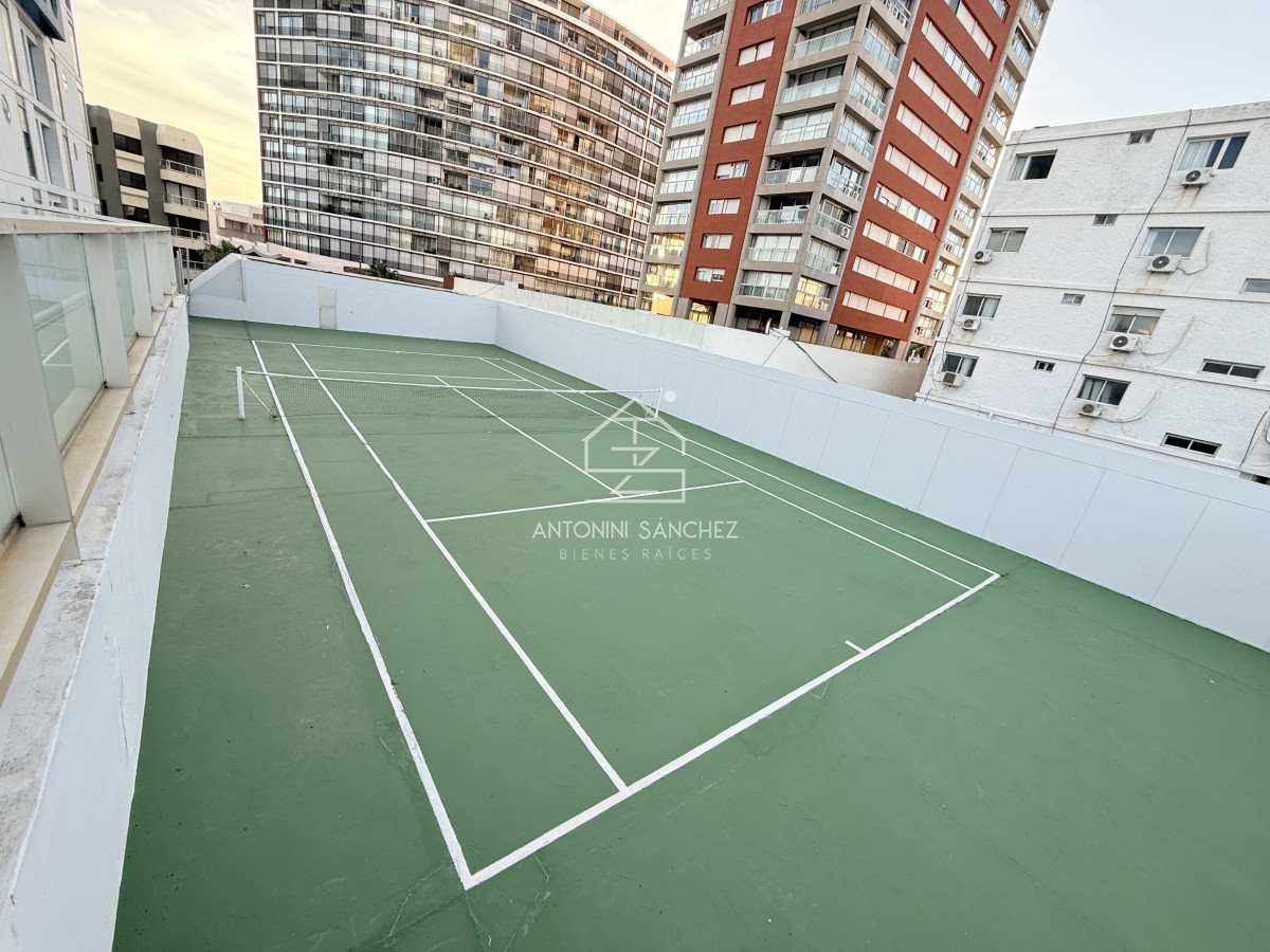 Apartamento ID.2948 - Venta apartamento 4 dormitorio en Península, Punta del Este 