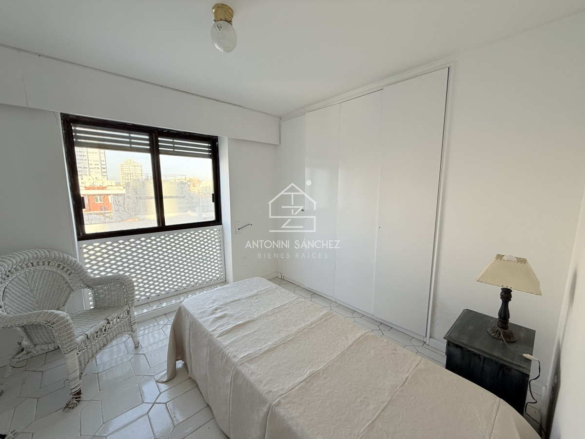 Apartamento ID.2948 - Venta apartamento 4 dormitorio en Península, Punta del Este 