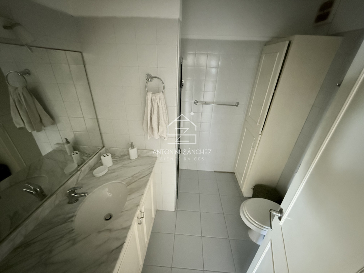 Apartamento ID.3145 - Venta apartamento 3 dormitorios primera linea, mansa, Punta del Este