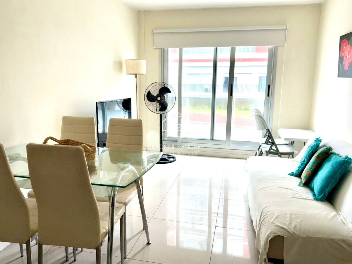 Apartamento ID.2455 - Venta Apartamento 1 Dormitorio Punta del Este
