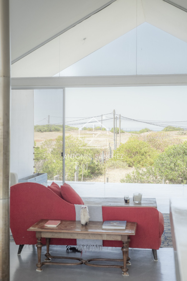 Casa ID.2405 - Hermosa casa a metros del mar en la Juanita 
