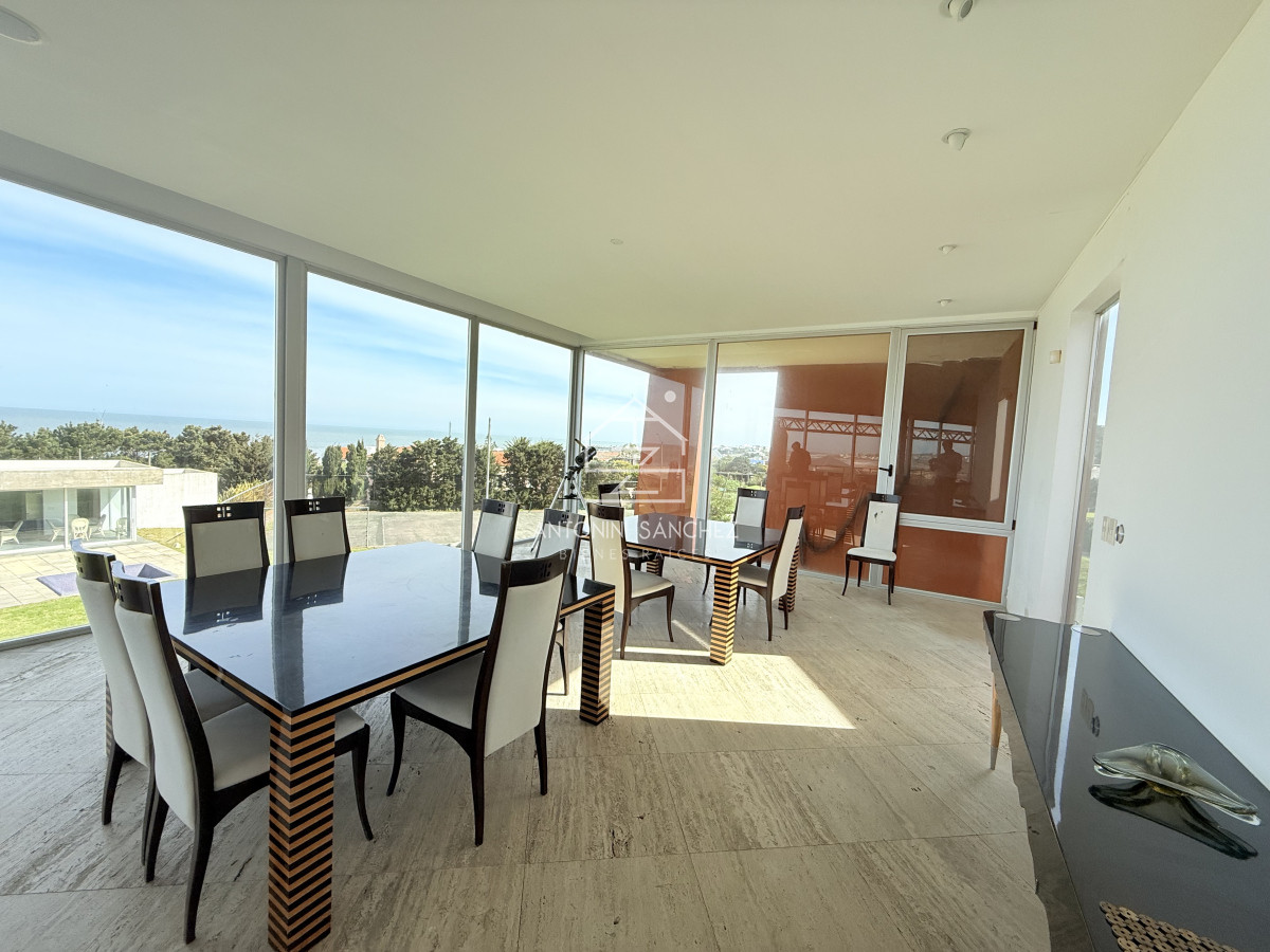 Casa ID.2808 - Venta importante casa en la barra