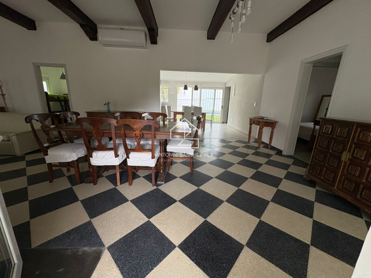 Casa ID.3970 - Alquiler anual casa de 3 dormitorios en Mansa, Punta del Este
