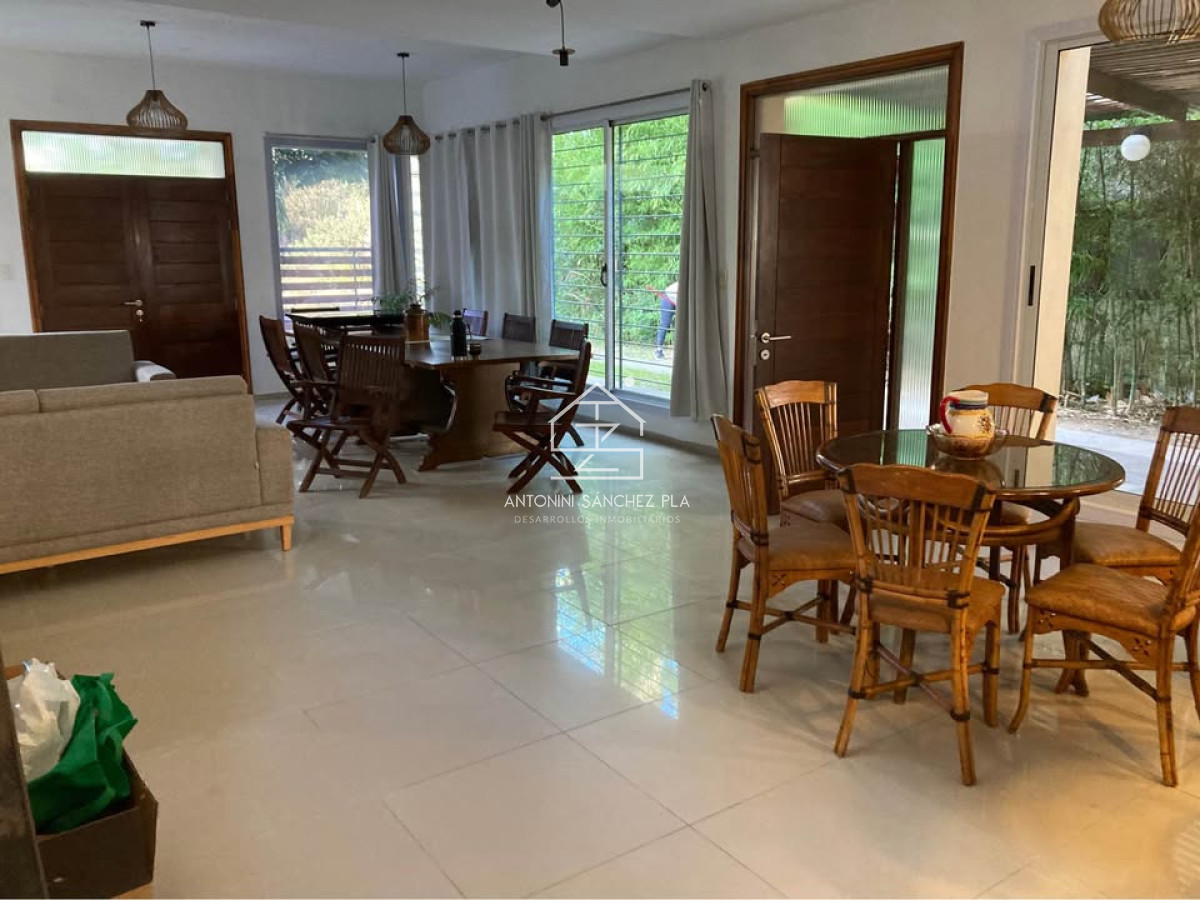 Casa ID.3093 - Casa en parada 35