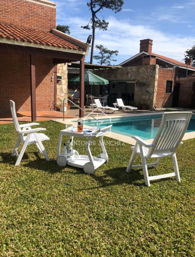 Casa ID.3030 - Alquiler casa en parada 13 de la mansa, Punta del Este