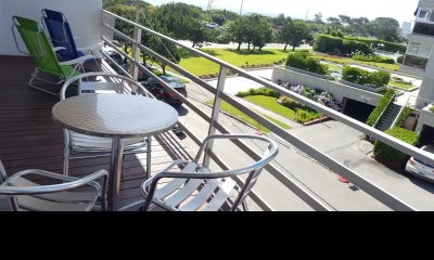 Venta apartamento de 2 Dormitorios, Playa mansa,Punta del este