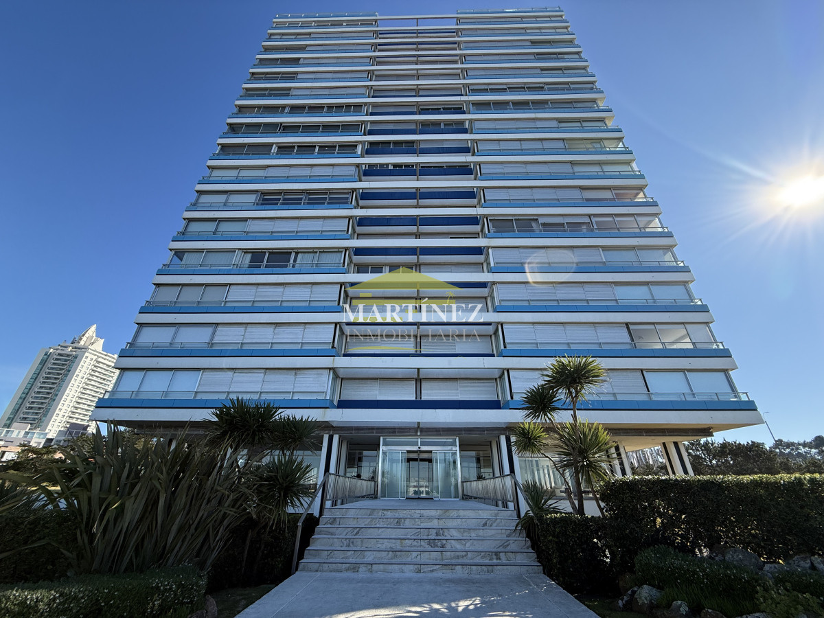 Apartamento ID.82 - Venta Apartamento 3 dormitorios en Playa Brava, Punta del Este