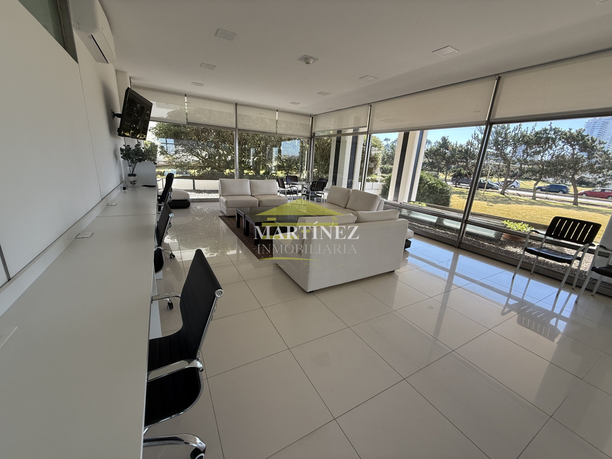 Apartamento ID.82 - Venta Apartamento 3 dormitorios en Playa Brava, Punta del Este
