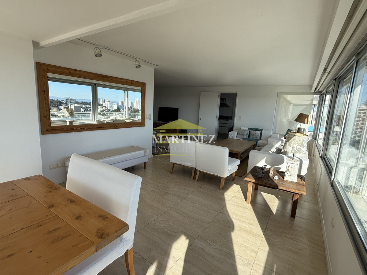 Apartamento ID.82 - Venta Apartamento 3 dormitorios en Playa Brava, Punta del Este