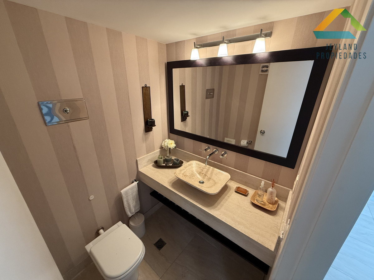 Apartamento ID.236 - Venta Apartamento 3 dormitorios en Playa Brava, Punta del Este
