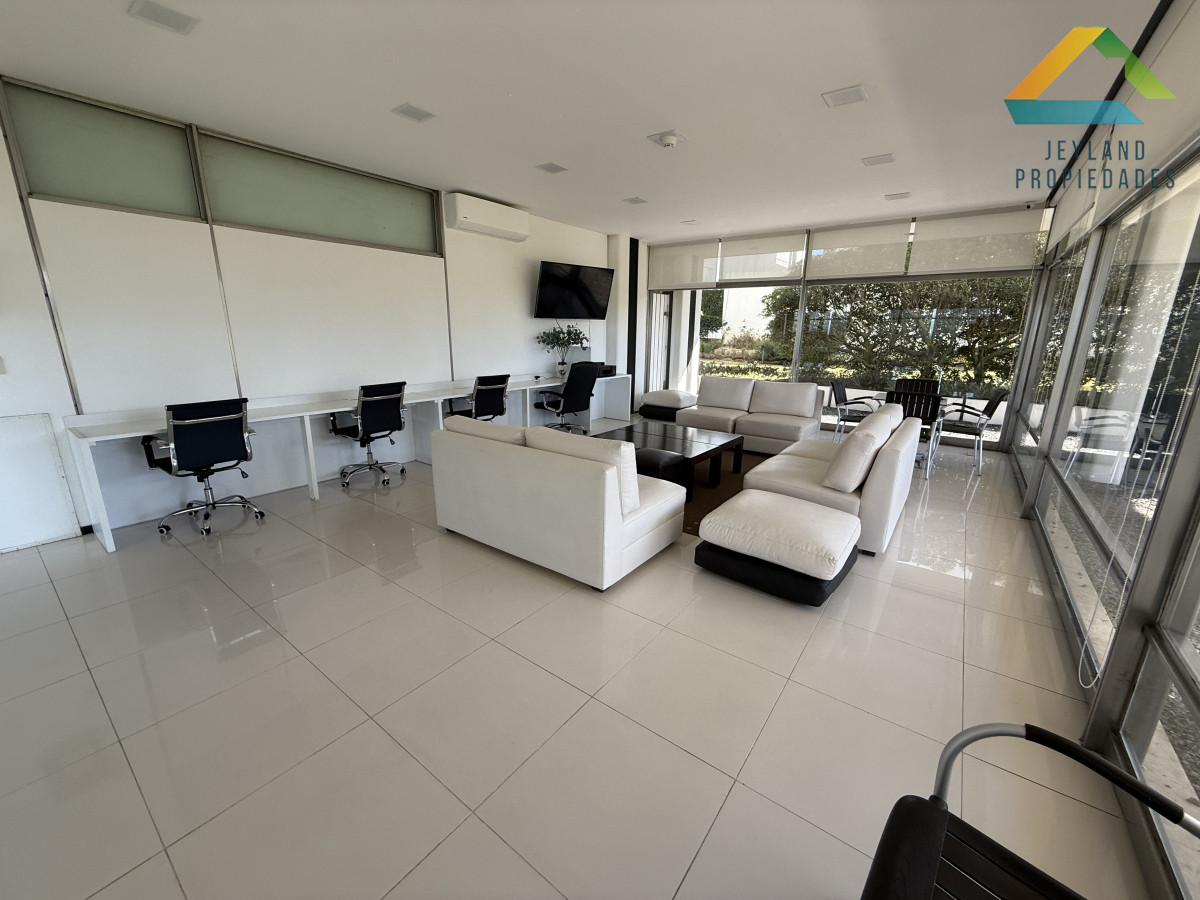 Apartamento ID.236 - Venta Apartamento 3 dormitorios en Playa Brava, Punta del Este