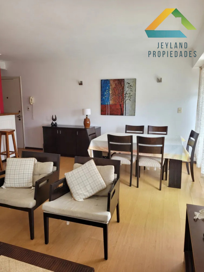 Apartamento ID.240 - Venta apartamento de 2 Dormitorios, Playa mansa,Punta del este 