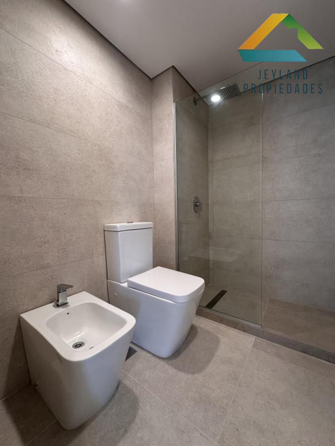 Apartamento ID.381 - Venta apartamento dos dormitorios en pozo en Aidy Grill Punta del Este