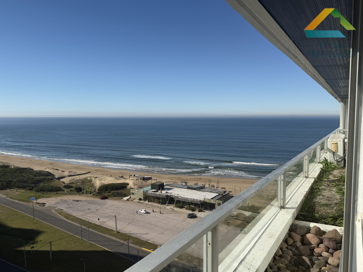 Apartamento ID.236 - Venta Apartamento 3 dormitorios en Playa Brava, Punta del Este