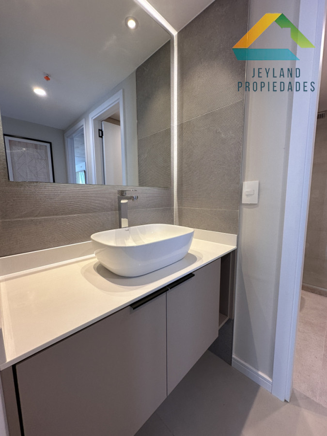 Apartamento ID.381 - Venta apartamento dos dormitorios en pozo en Aidy Grill Punta del Este