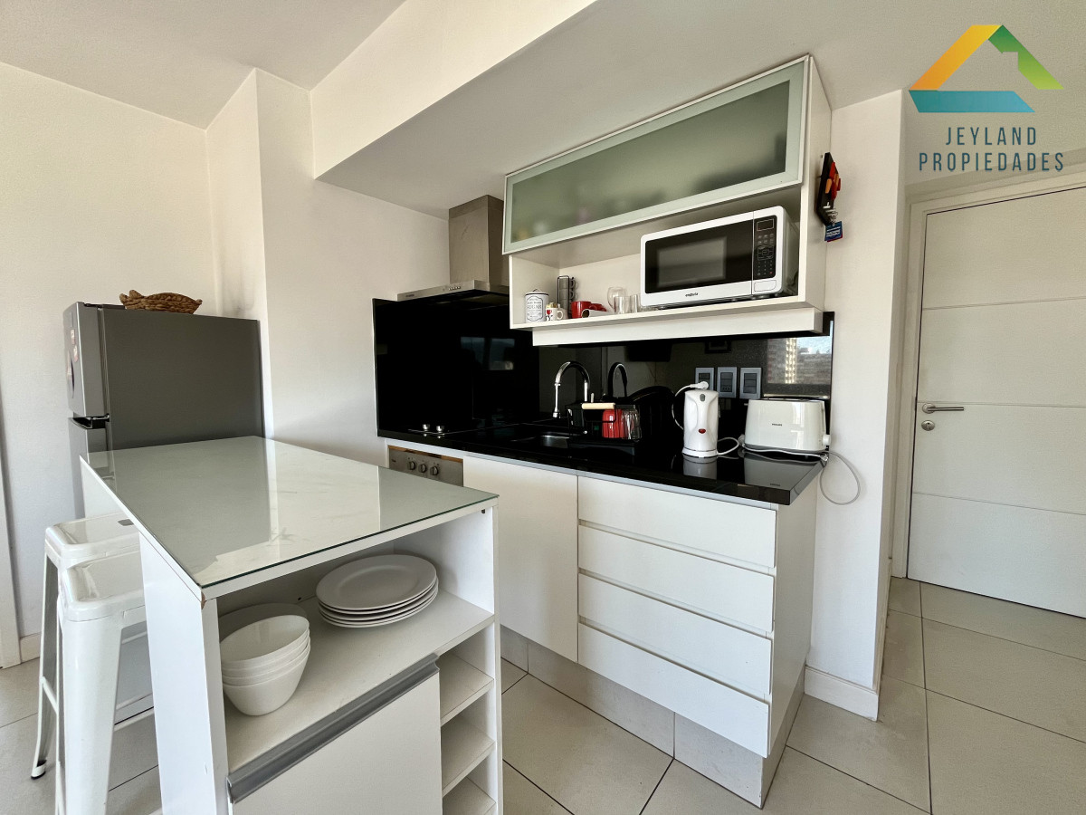 Apartamento ID.246 - Venta apartamento 1 dormitorio en Peninsula, Punta del Este 