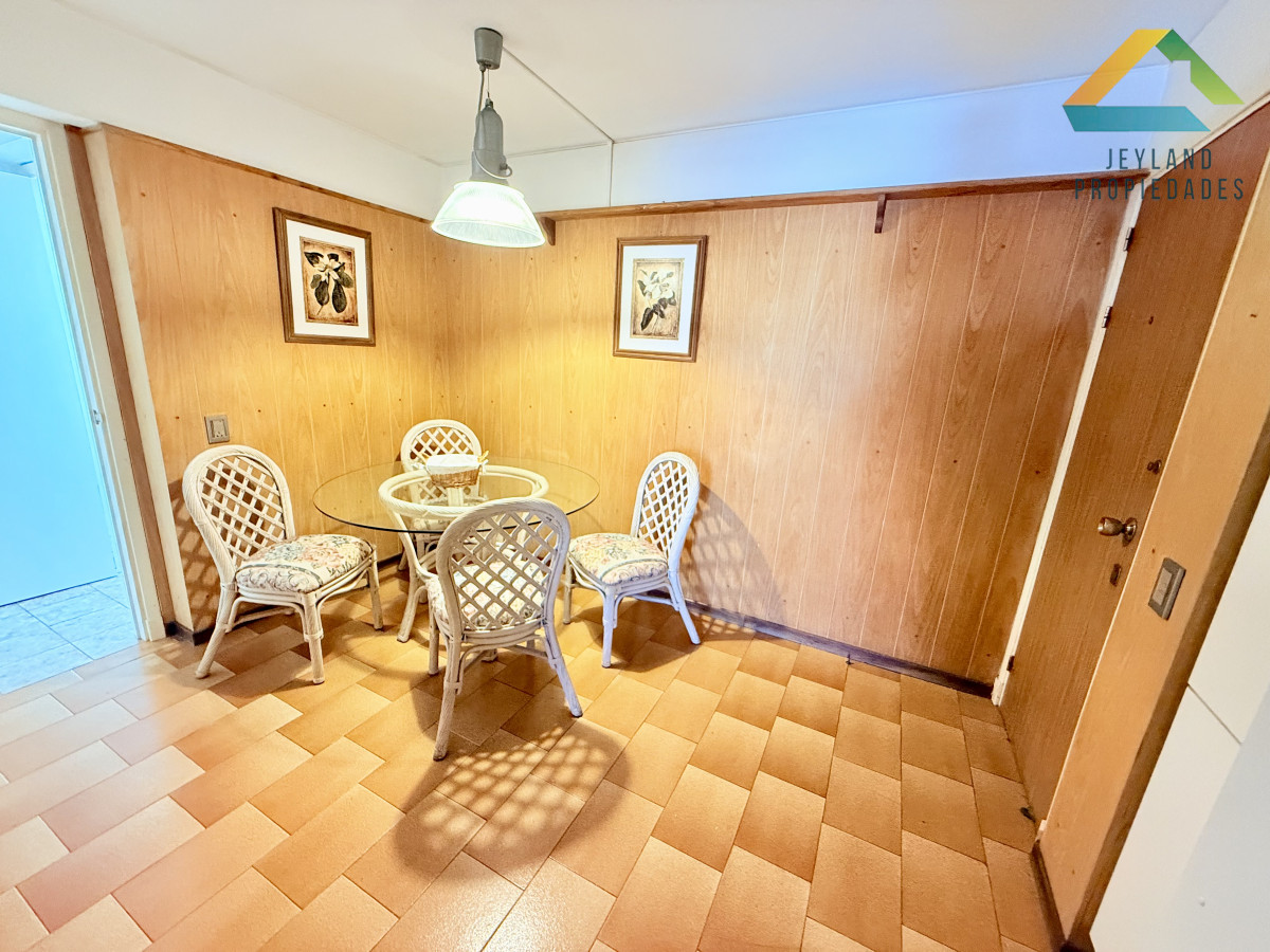 Apartamento ID.346 - Venta apartamento 3 dormitorios primera linea en mansa, Punta del Este