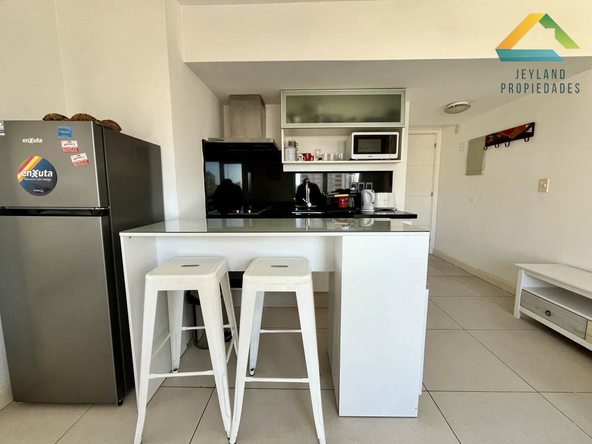 Apartamento ID.246 - Venta apartamento 1 dormitorio en Peninsula, Punta del Este 